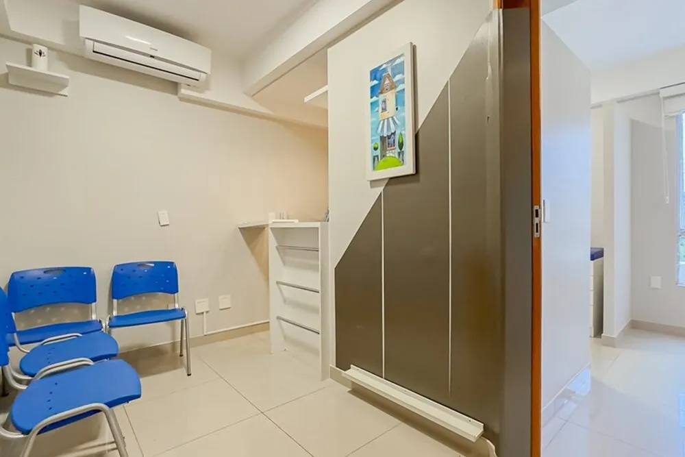 PT 572 Sala 610101004-40 - REMAX Tri Exclusividades