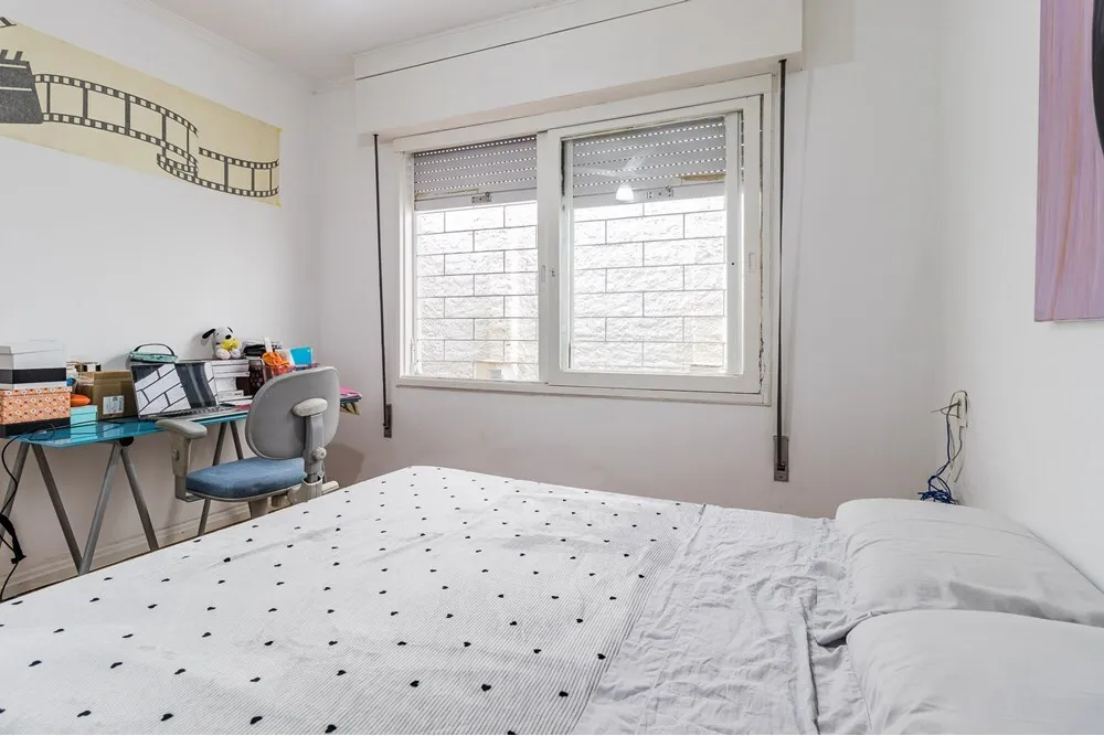 SSMOL 405 612511054-16 - REMAX Moderna Exclusividades