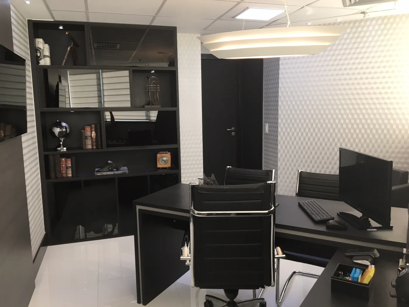 Canal Office Tower - Comercial