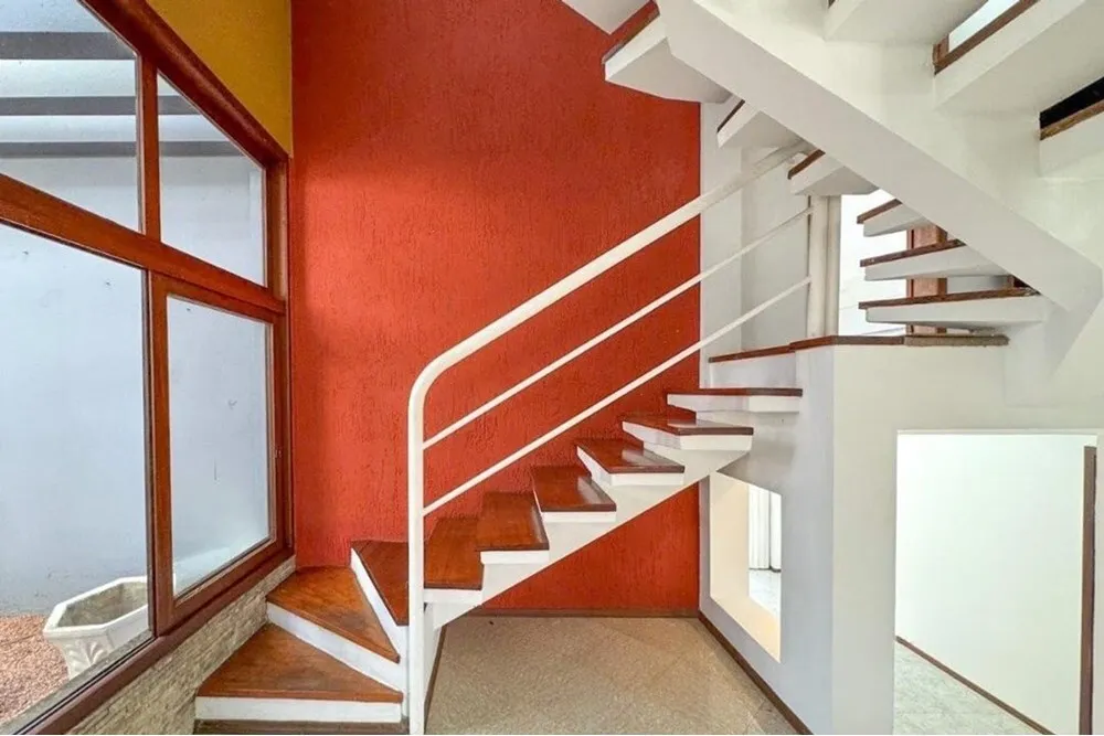 AT 937 612541001-102 - REMAX Street Exclusividades