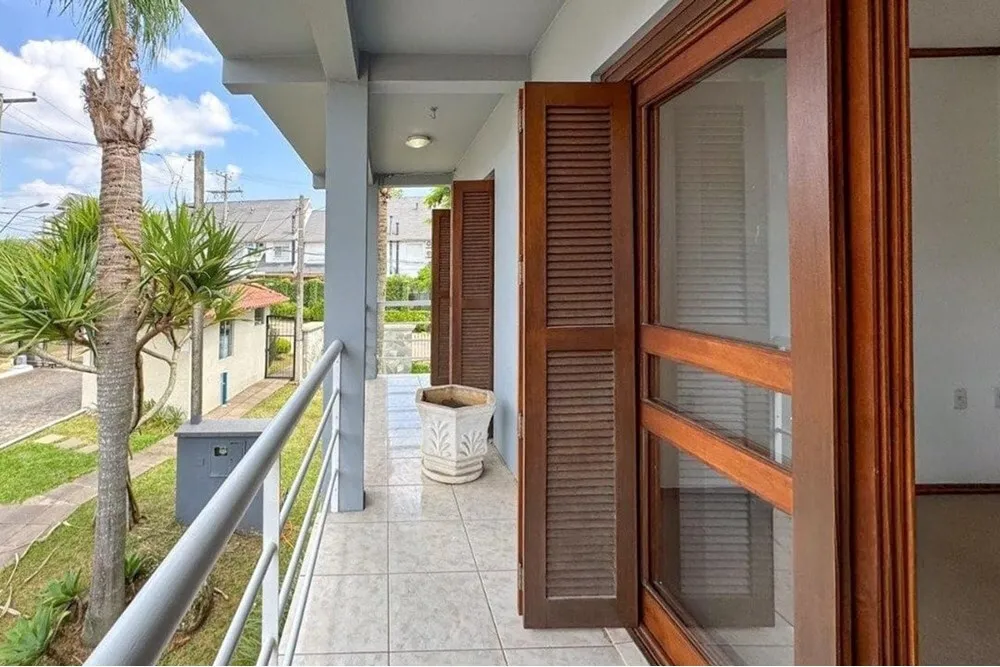 AT 937 612541001-102 - REMAX Street Exclusividades