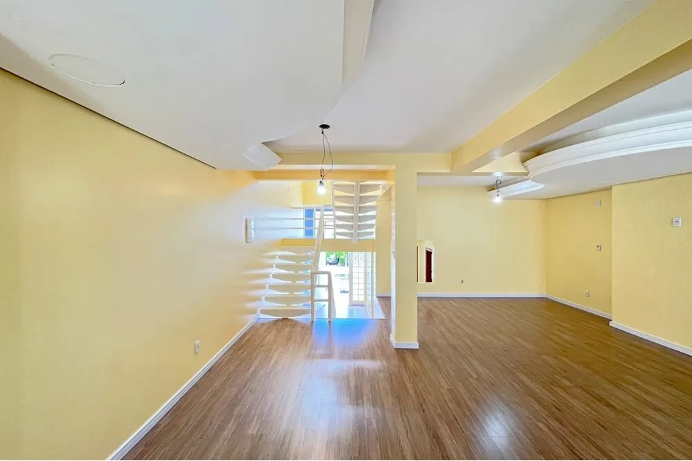 HFKDA 103 Casa 610191034-100 - REMAX Casa Sul Exclusividades
