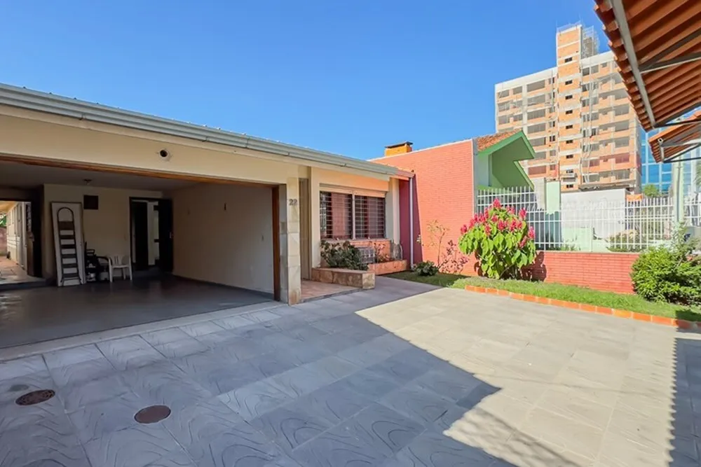 JLH 22 Casa 610101004-43 - REMAX Tri Exclusividades