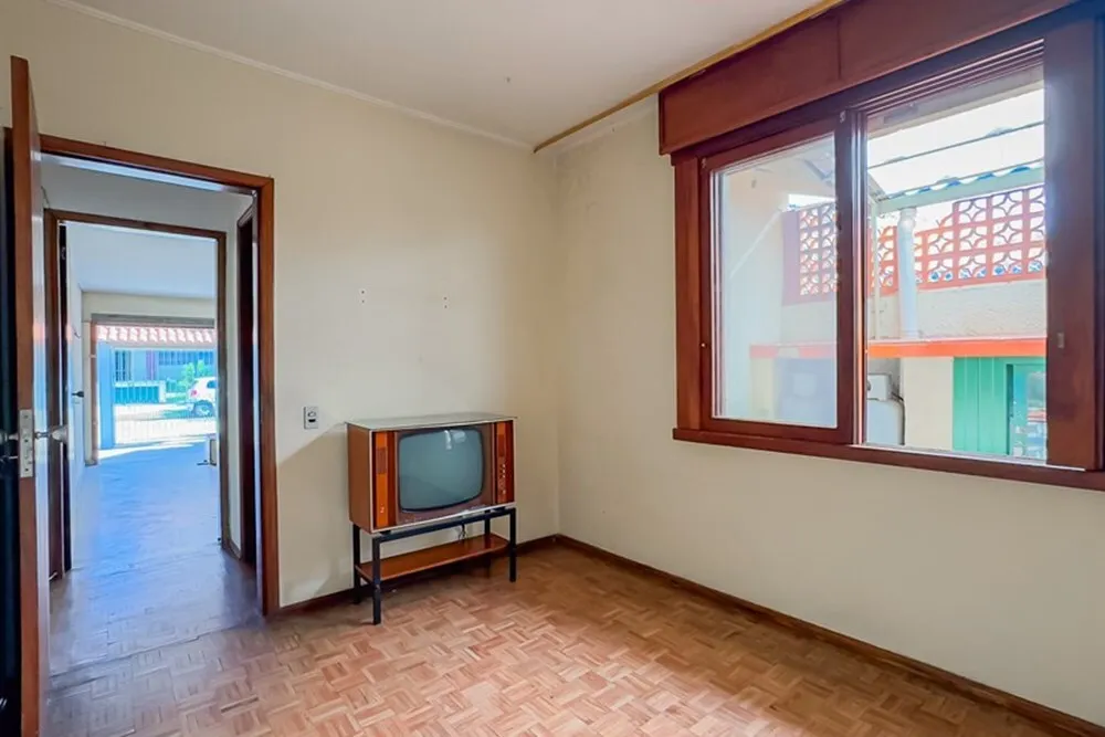 JLH 22 Casa 610101004-43 - REMAX Tri Exclusividades
