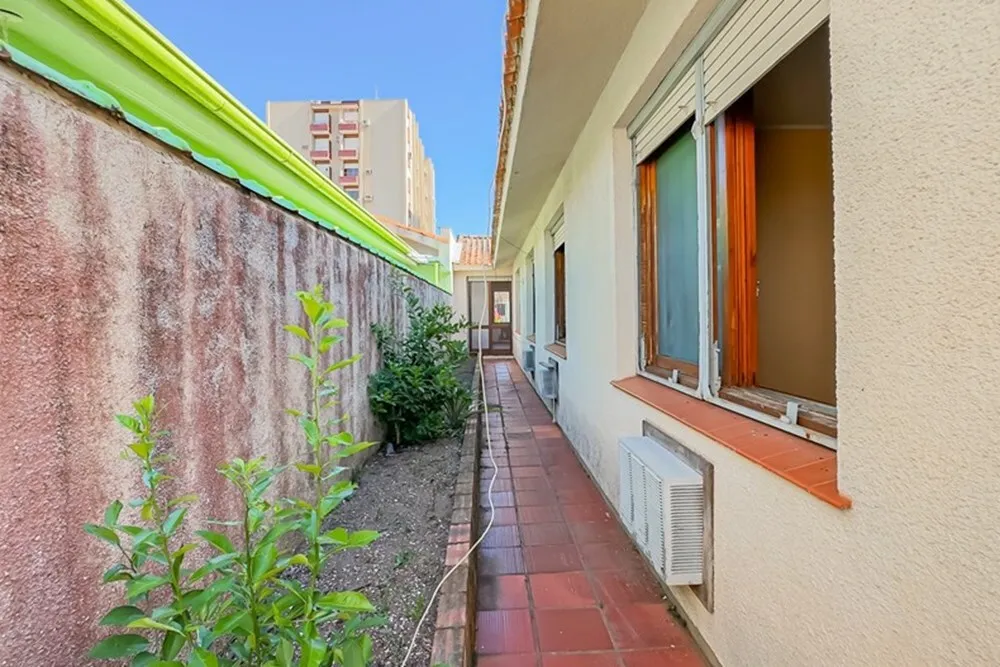 JLH 22 Casa 610101004-43 - REMAX Tri Exclusividades
