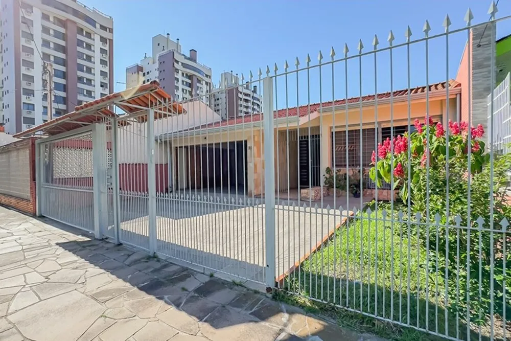 JLH 22 Casa 610101004-43 - REMAX Tri Exclusividades