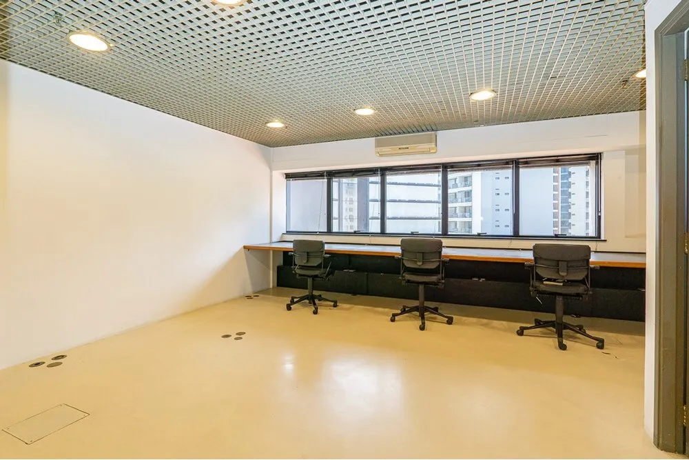 VOF 929 Sala 601131015-69 - REMAX Ares Exclusividades