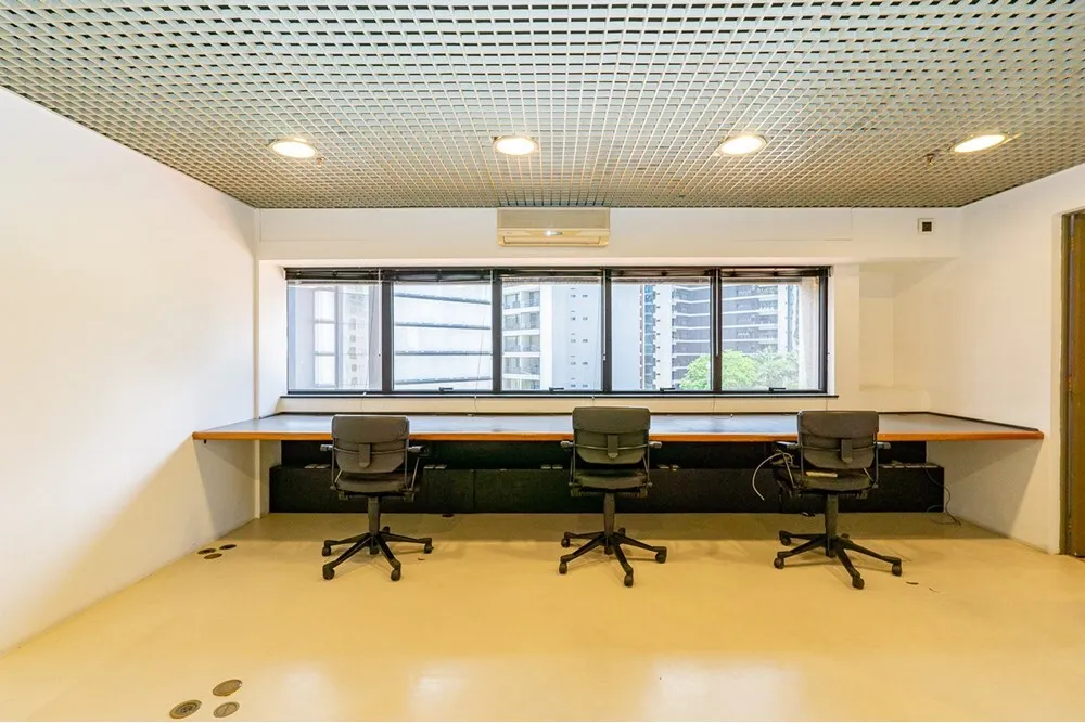 VOF 929 Sala 601131015-69 - REMAX Ares Exclusividades