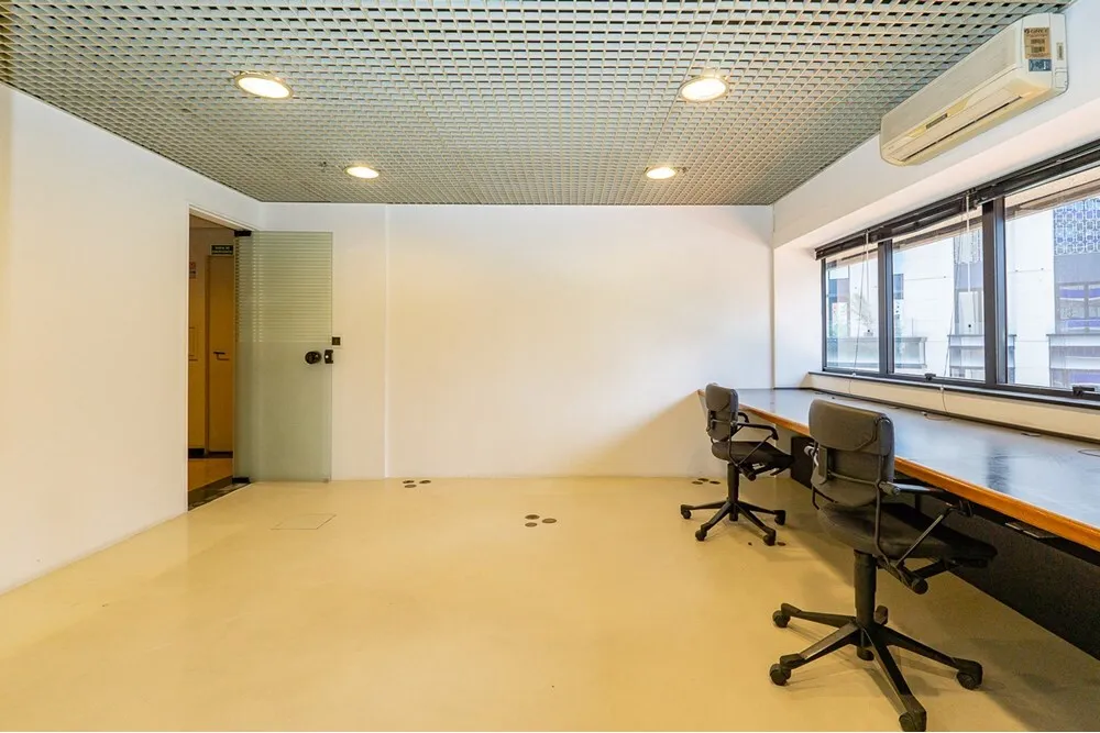 VOF 929 Sala 601131015-69 - REMAX Ares Exclusividades