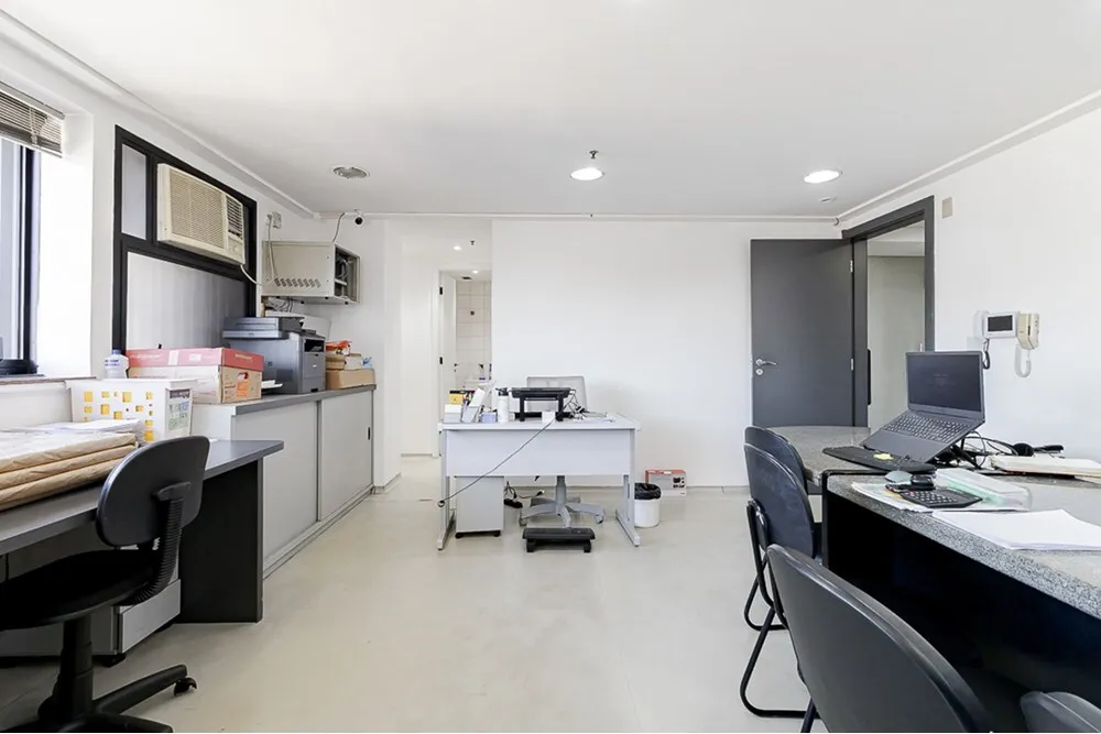 SCA 672 Sala 601081007-90 - REMAX Lepex Exclusividades