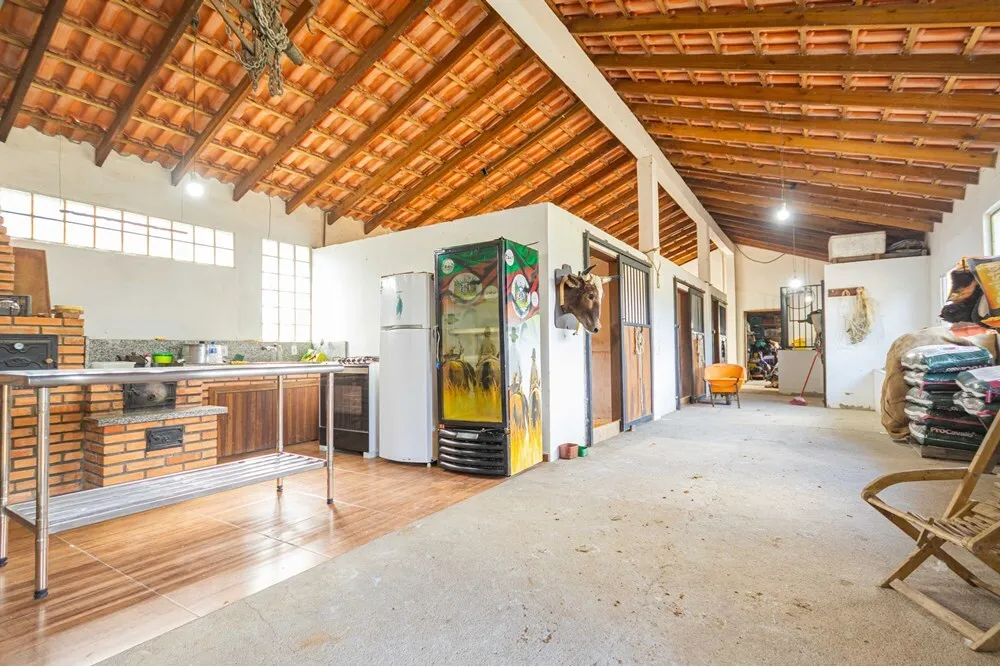 ÁCDP 2599 612531046-158 - Remax MC3 Exclusividades