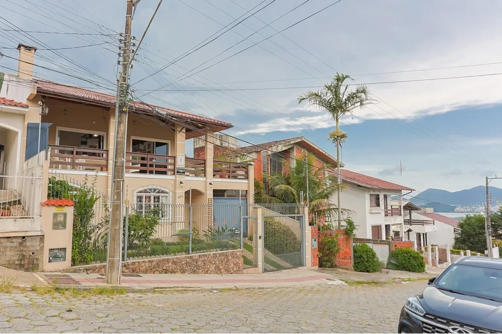 TJFDA 570 Casa 590441044-51 - REMAX Dream On II Exclusividades