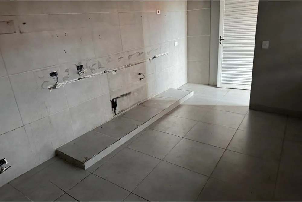 JVDVL 294 Pavilhão 601481005-176 - REMAX Comunità Exclusividades
