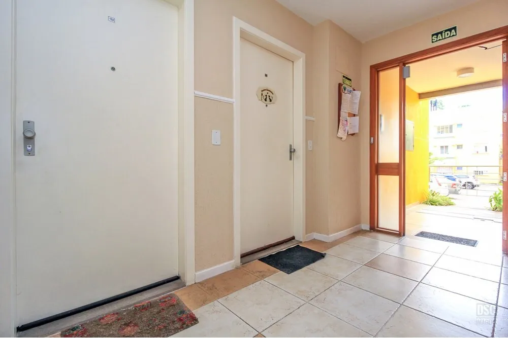 ESM 250 Apto 610191035-113 - REMAX Casa Sul Exclusividades