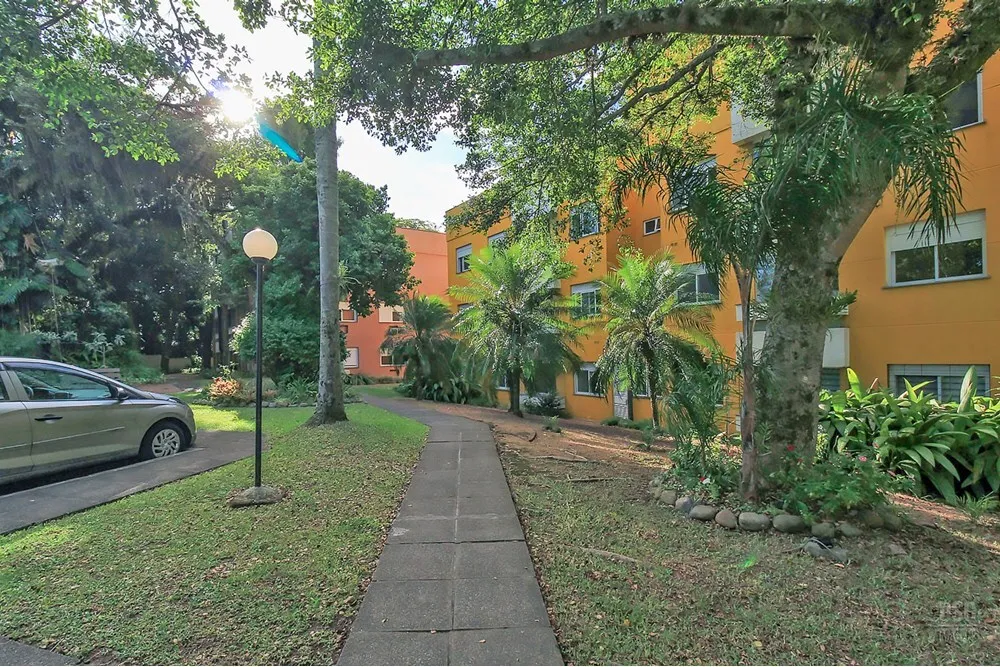 ESM 250 Apto 610191035-113 - REMAX Casa Sul Exclusividades