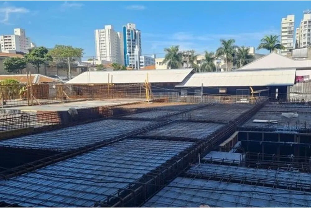 ADMPR 610 Apto 602291003-14 - REMAX B12 Exclusividades