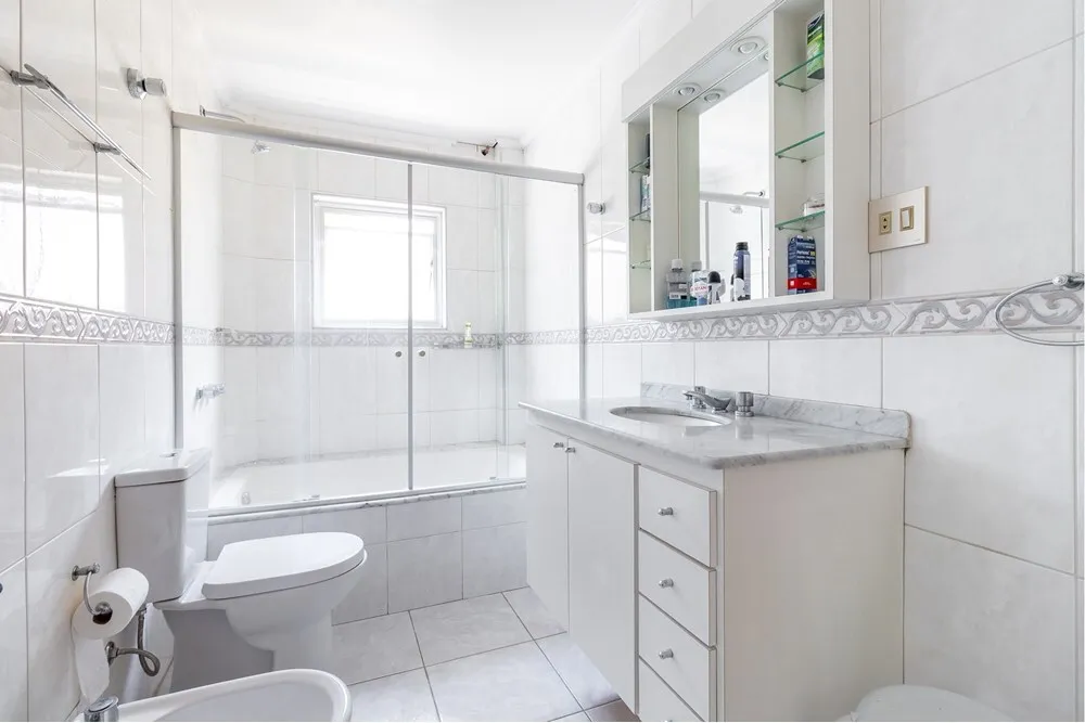 HBDI 544 Apto 601081056-23 - REMAX Lepex Exclusividades