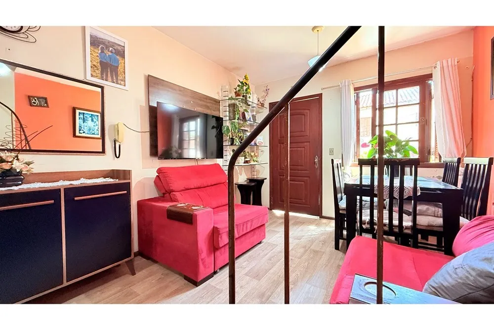 VNMC 100 Casa 610191037-77 - REMAX Casa Sul Exclusividades