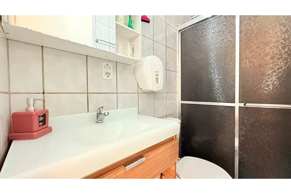 VNMC 100 Casa 610191037-77 - REMAX Casa Sul Exclusividades