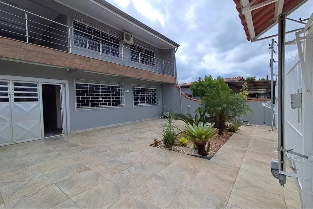 AGM 894 Casa 612531034-123 - Remax MC3 Exclusividades