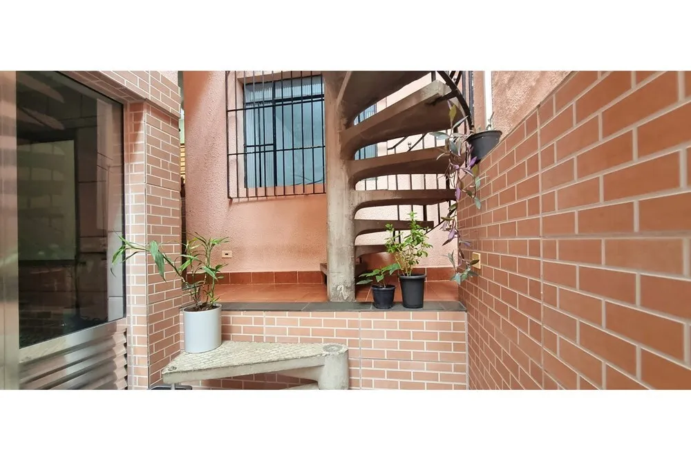 JSLADC 33 Casa 601081013-30 - REMAX Lepex Exclusividades
