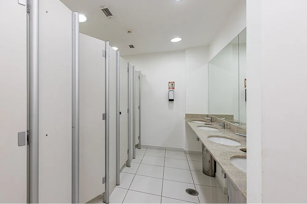 VAAG 172 Sala 601131051-24 - REMAX Ares Exclusividades