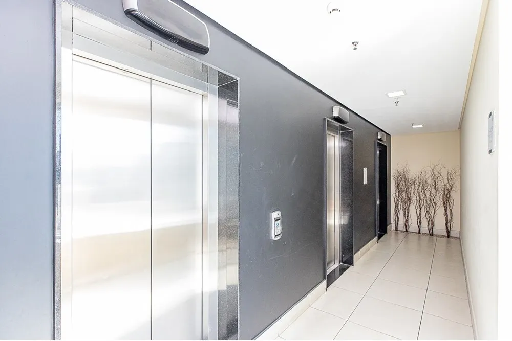 VAAG 172 Sala 601131051-24 - REMAX Ares Exclusividades
