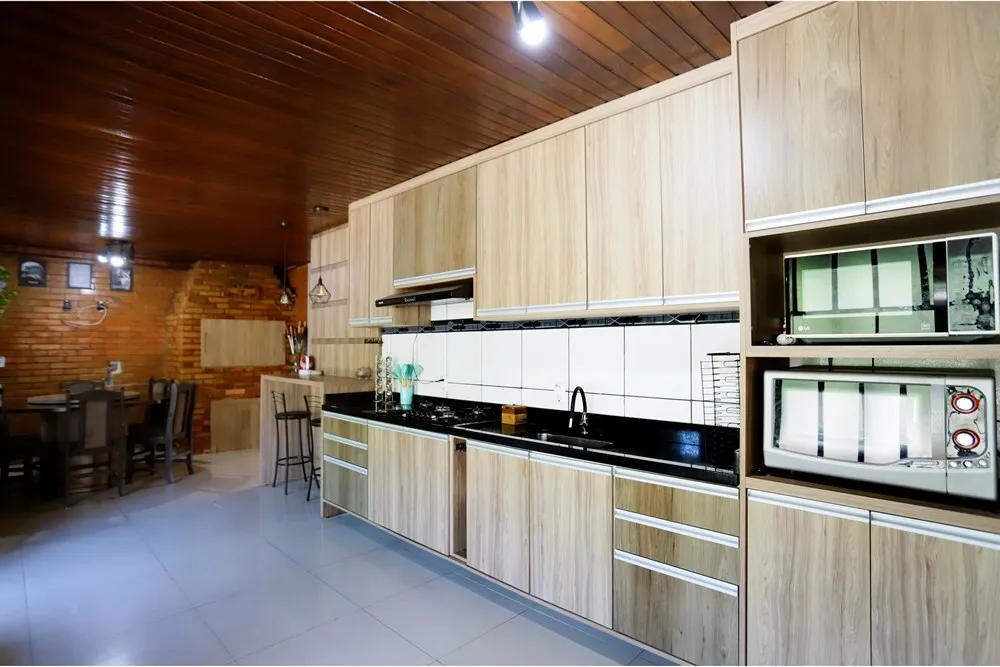 RBCLP 75 Casa 612531048-8 - Remax MC3 Exclusividades