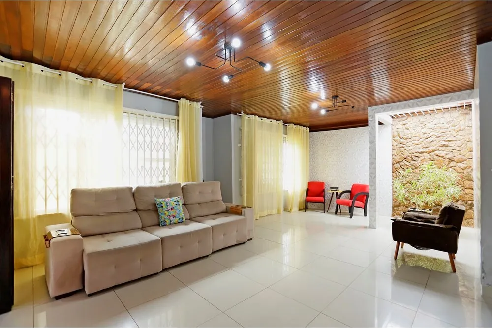 RBCLP 75 Casa 612531048-8 - Remax MC3 Exclusividades