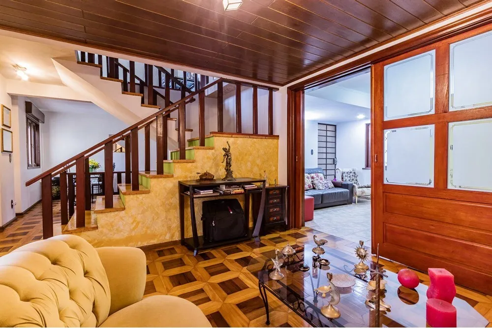VIBS 95 612511054-30 - REMAX Moderna Exclusividades