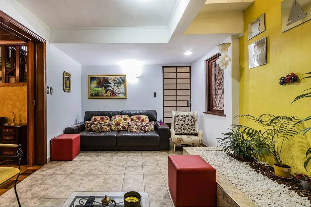 VIBS 95 612511054-30 - REMAX Moderna Exclusividades