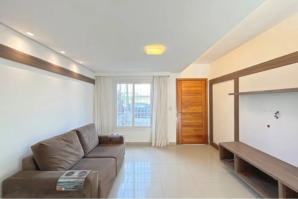 GIJB 231 Casa 610191043-13 - REMAX Casa Sul Exclusividades