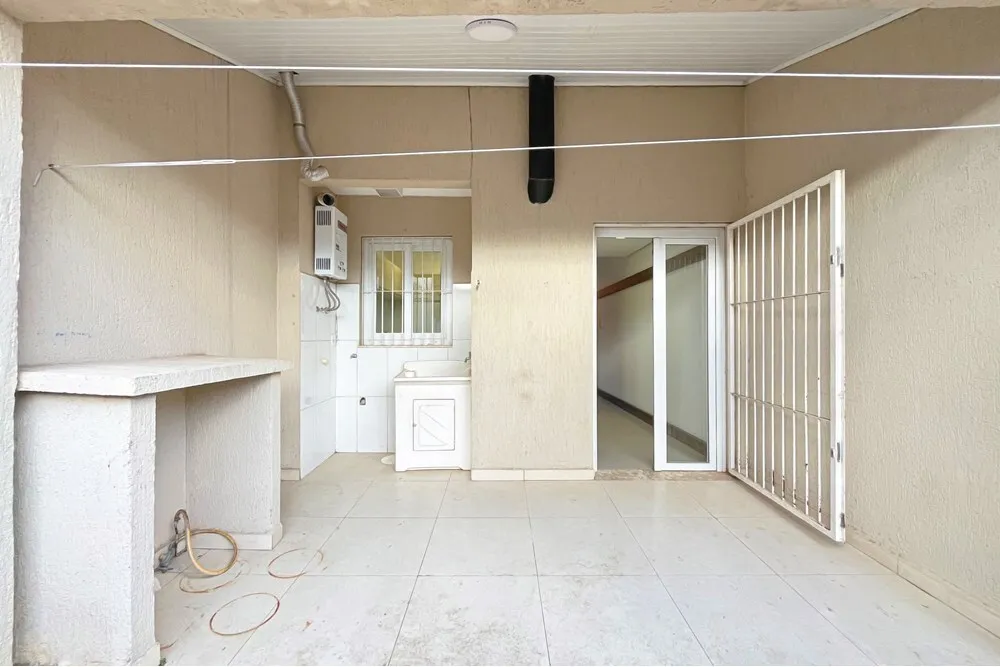 GIJB 231 Casa 610191043-13 - REMAX Casa Sul Exclusividades