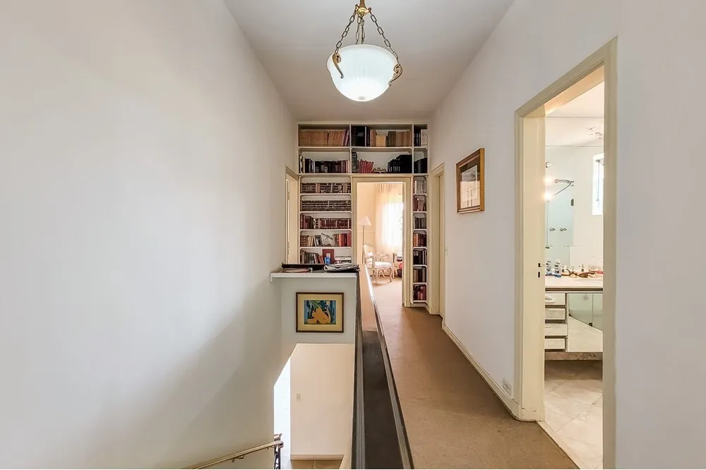 PFQM 142 630331091-15 - REMAX Comunità Exclusividades