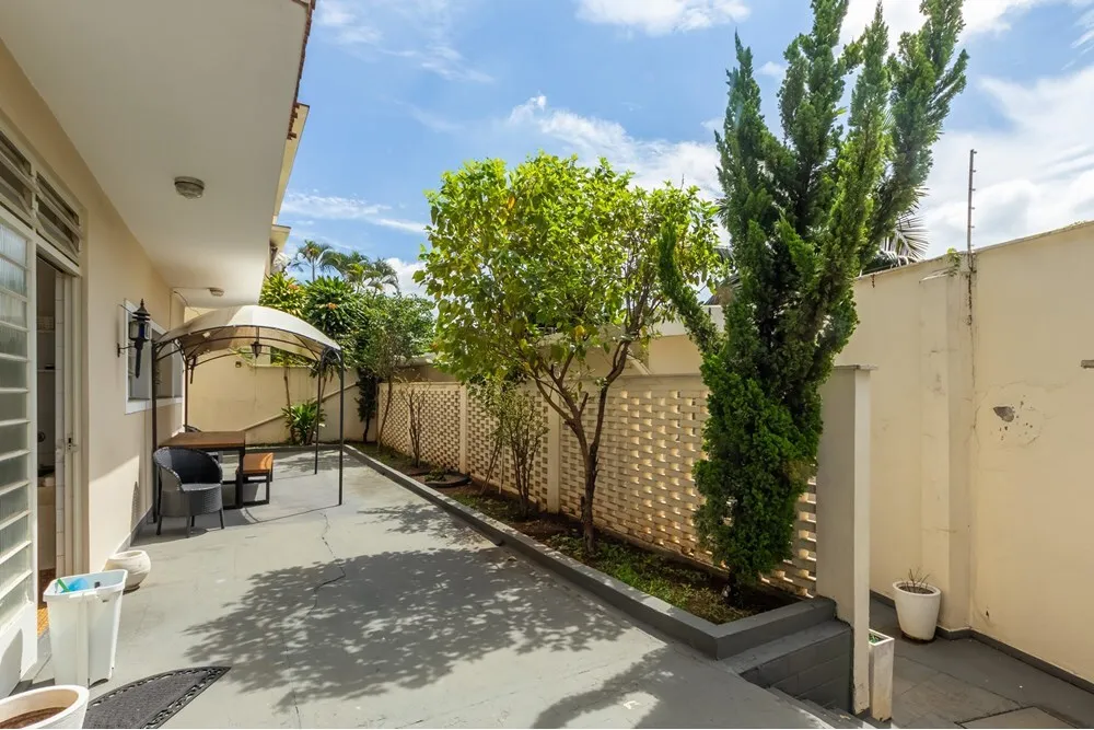 PFQM 142 630331091-15 - REMAX Comunità Exclusividades