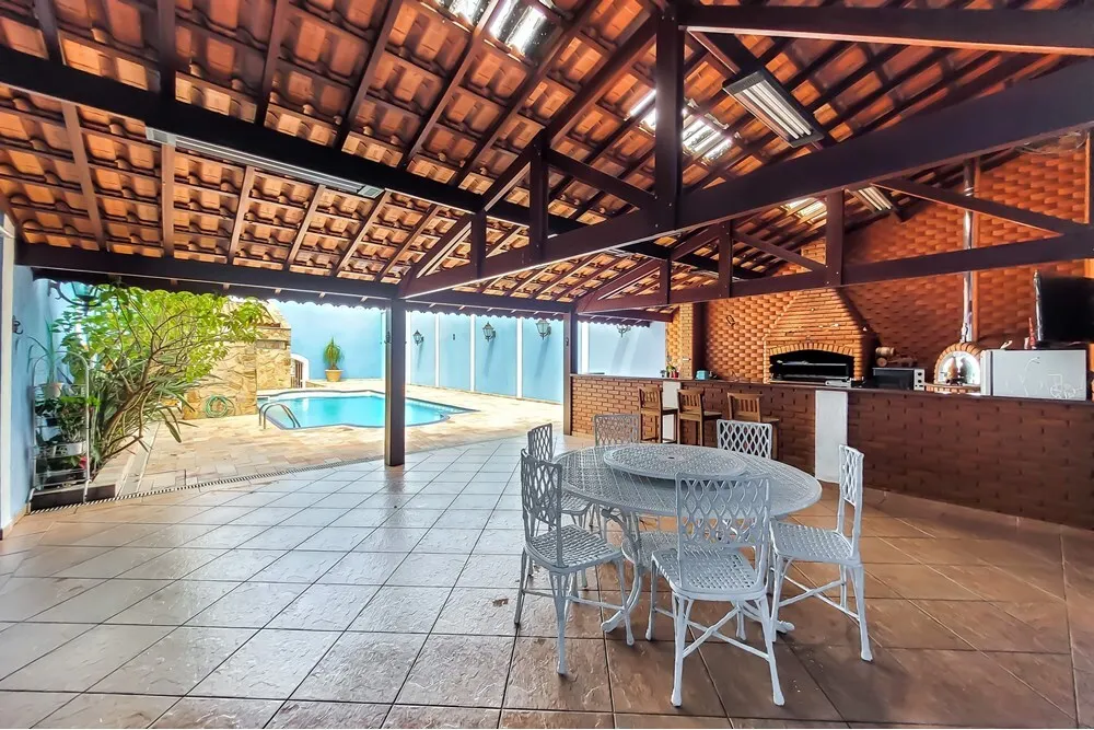 JMSA 351 Casa 602051002-61 - REMAX B Loyalty Exclusividades