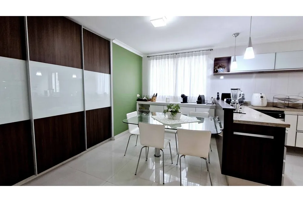 CHG 17 601361045-12 - REMAX Trio Exclusividades