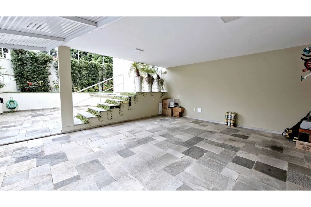 CHG 17 601361045-12 - REMAX Trio Exclusividades