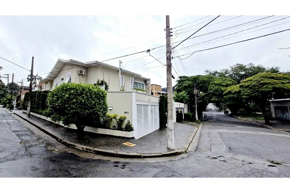 CHG 17 601361045-12 - REMAX Trio Exclusividades