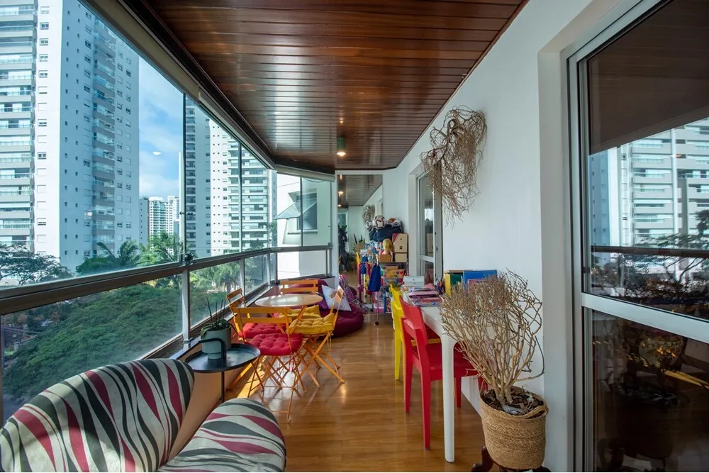 CBÉ 53 Apto 601971015-620 - REMAX Empire Exclusividades