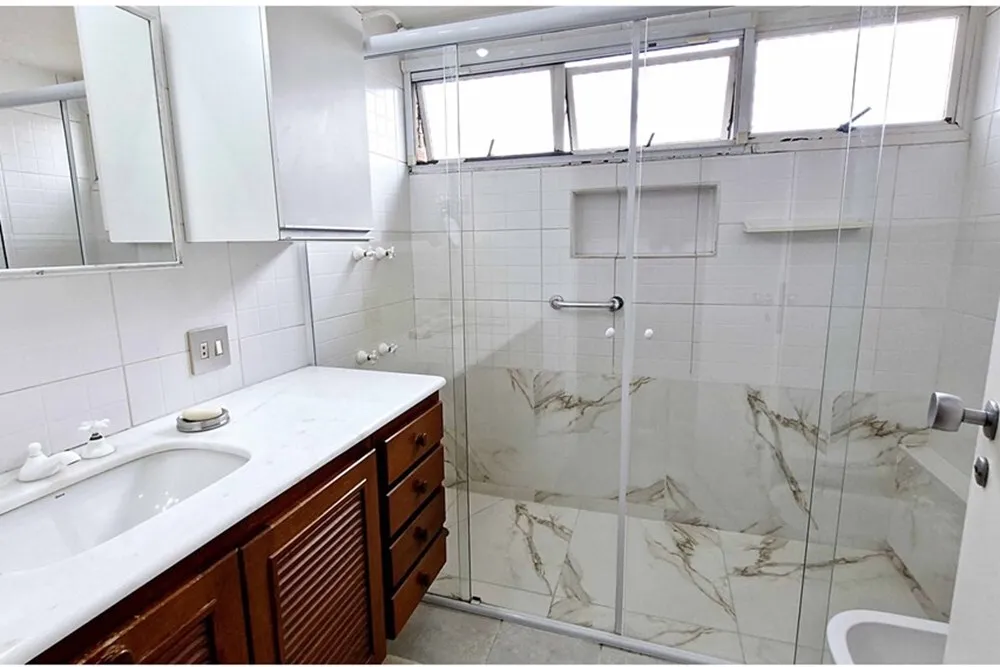 RPCN 300 Apto 601361044-42 - REMAX Trio Exclusividades