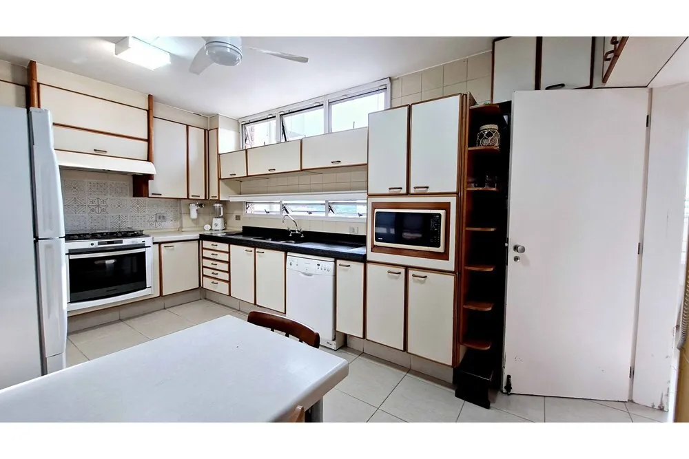 RPCN 300 Apto 601361044-42 - REMAX Trio Exclusividades
