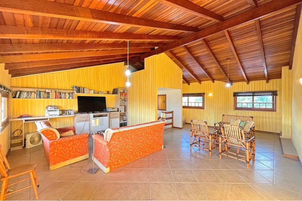 ESTDP 72 Casa 610191048-28 - REMAX Casa Sul Exclusividades
