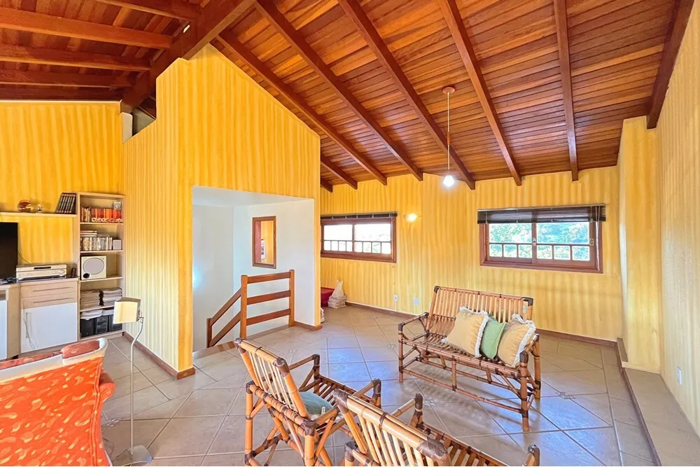 ESTDP 72 Casa 610191048-28 - REMAX Casa Sul Exclusividades