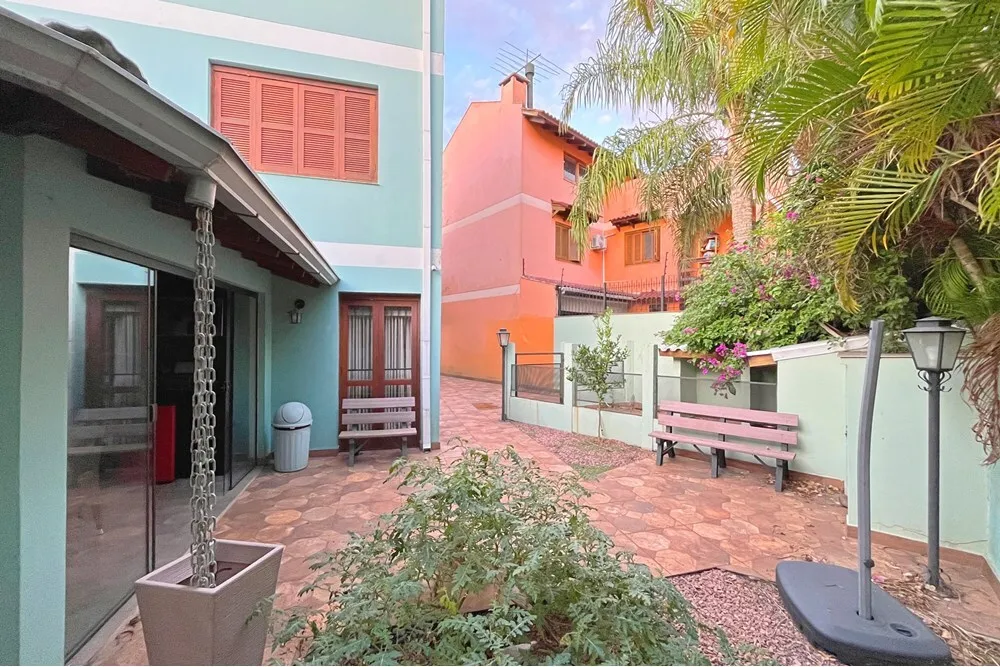ESTDP 72 Casa 610191048-28 - REMAX Casa Sul Exclusividades