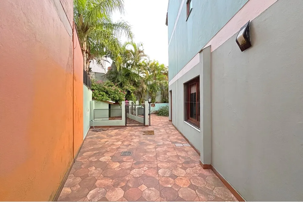 ESTDP 72 Casa 610191048-28 - REMAX Casa Sul Exclusividades