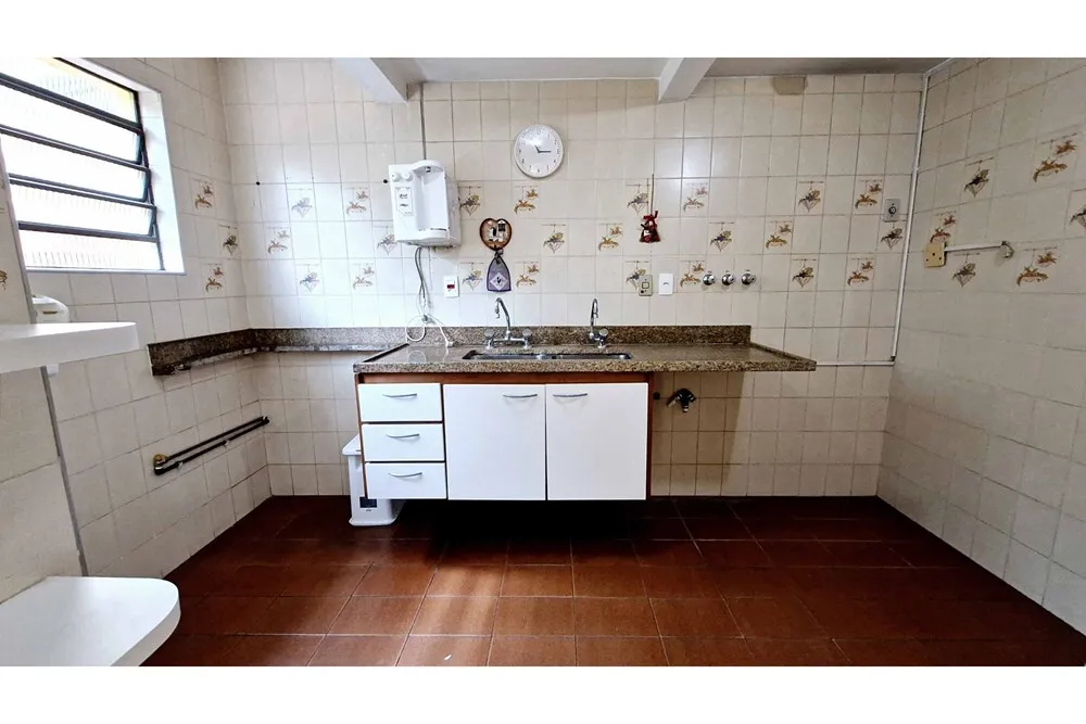 BJCB 32 Prédio 601361053-25 - REMAX Trio Exclusividades