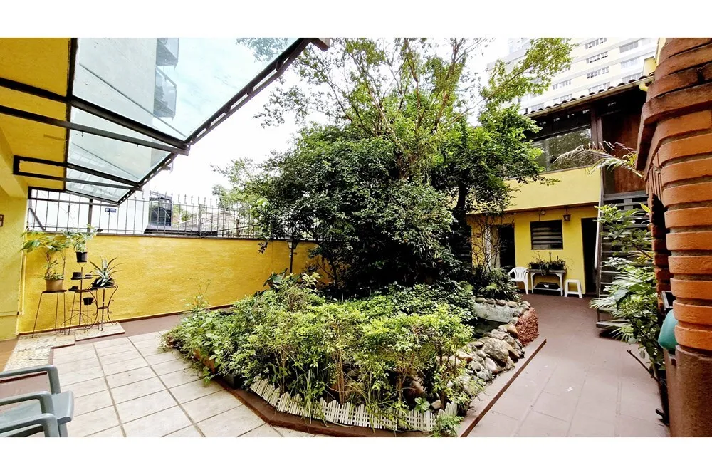 BJCB 32 Prédio 601361053-25 - REMAX Trio Exclusividades