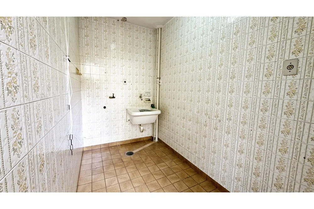 BJCB 32 Prédio 601361053-25 - REMAX Trio Exclusividades