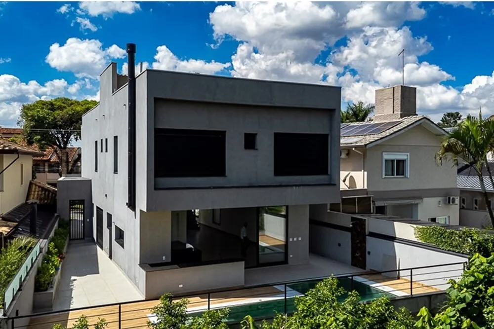 SPIADG 729 601371005-19 - REMAX Boutique Exclusividades